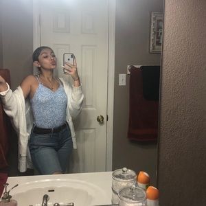 Meet your Posher, Alizee